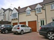2 Bedrooms Flat for rent in Lambe Road, Wendover,...