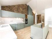 2 Bedrooms Flat for rent in Lancaster Mews, London W2