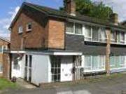 2 Bedrooms Flat for rent in Lawn Gardens, Luton LU1