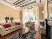 2 Bedrooms Flat for rent in Learmonth Terrace, Edinburgh EH4