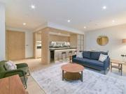 2 Bedrooms Flat for rent in Legacy Building, Embassy...