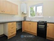 2 Bedrooms Flat for rent in Leigh Hall Road, Leigh On...