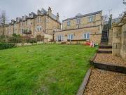 2 Bedrooms Flat for rent in London Road West, The Garden...