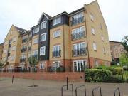 2 Bedrooms Flat for rent in Longman Court, Stationers...
