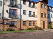 2 Bedrooms Flat for rent in Lord Gambier Wharf,...