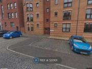 2 Bedrooms Flat for rent in Lymburn Street, Glasgow G3