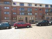 2 Bedrooms Flat for rent in Lymburn Street, Glasgow G3