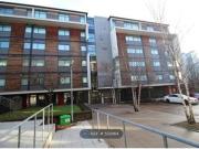 2 Bedrooms Flat for rent in Madison Court, Salford M50