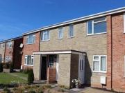 2 Bedrooms Flat for rent in Manor Farm Crescent, Weston...
