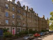 2 Bedrooms Flat for rent in Marchmont Crescent,...