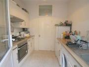2 Bedrooms Flat for rent in Markhouse Road, London E17