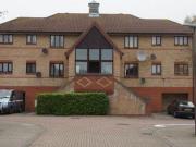 2 Bedrooms Flat for rent in Maudsley Close Shenley...