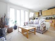 2 Bedrooms Flat for rent in Mayfield Rd, London SM2