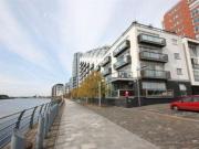 2 Bedrooms Flat for rent in Meadowside Quay Walk,...