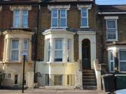 2 Bedrooms Flat for rent in Melford Road, London E11