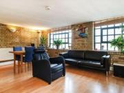 2 Bedrooms Flat for rent in Merchant Court, Wapping...