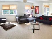 2 Bedrooms Flat for rent in Merchants Court, Rownham...