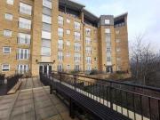 2 Bedrooms Flat for rent in Middlewood Street, Salford M5
