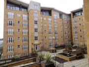 2 Bedrooms Flat for rent in Middlewood Street, Salford M5