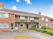 2 Bedrooms Flat for rent in Milstead Close, Maidstone ME14