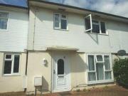 2 Bedrooms Flat for rent in Montgomery Avenue, Hemel...