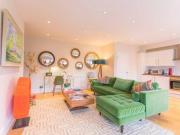 2 Bedrooms Flat for rent in Montpellier Spa Road,...