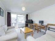 2 Bedrooms Flat for rent in Morgan Court, Battersea High...