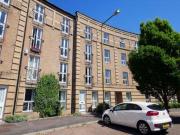 2 Bedrooms Flat for rent in Morrison Circus, West End,...