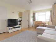 2 Bedrooms Flat for rent in Muswell Road, London N10