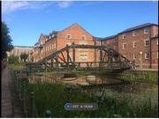 2 Bedrooms Flat for rent in Navigation Walk, Leeds LS10