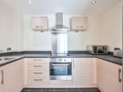 2 Bedrooms Flat for Rent in Needleman Close | Foxtons