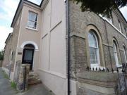 2 Bedrooms Flat for rent in New London Road, Chelmsford CM2