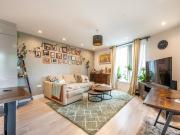 2 Bedrooms Flat for Rent in New Willow House | Foxtons 2 Bedrooms Flat for Rent in New Willow House | Foxtons