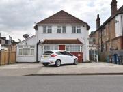 2 Bedrooms Flat for rent in Nibthwaite Road, Harrow On...