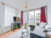 2 Bedrooms Flat for Rent in Norman Road | Foxtons