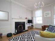 2 Bedrooms Flat for rent in North Castle Street, New...