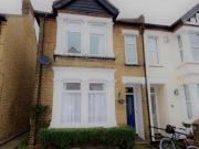 2 Bedrooms Flat for rent in North Street, Leigh On Sea,...