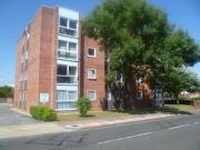 2 Bedrooms Flat for rent in Northcourt Road, Worthing BN14