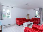 2 Bedrooms Flat for Rent in Oxford Road South | Foxtons