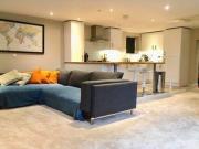 2 Bedrooms Flat for rent in Parish Mews, Sparrow Hill,...