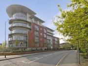 2 Bedrooms Flat for rent in Park Heights, Woking GU22