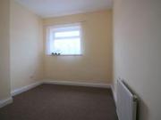 2 Bedrooms Flat for rent in Pembroke Road, Ilford, Essex IG3