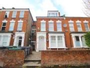 2 Bedrooms Flat for rent in Pembury Road, London N17