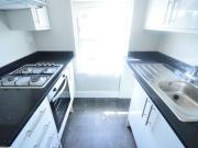 2 Bedrooms Flat for rent in Pier Road, Northfleet,...