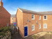 2 Bedrooms Flat for rent in Pine Street, Aylesbury,...