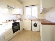 2 Bedrooms Flat for rent in Pollards Hill East, Norbury SW16