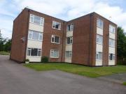 2 Bedrooms Flat for rent in Portland Road, Aldridge,...