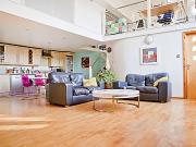 2 Bedrooms Flat for Rent in Principal Square | Foxtons