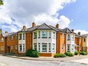 2 Bedrooms Flat for rent in Priory Road, Bicester OX26