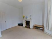 2 Bedrooms Flat for rent in Ravenslea Road, London SW12